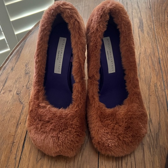 Stella McCartney Ryder Shaggy Faux Fur Heels Pumps Shoes 38.5 New - Picture 13 of 13